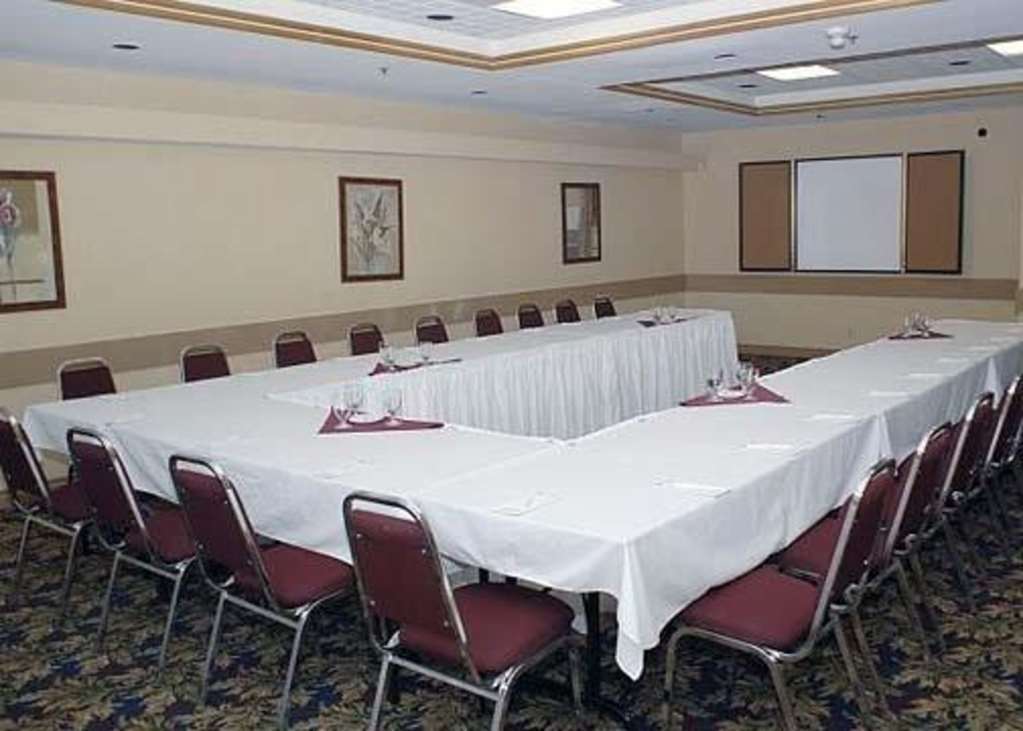 Four Points By Sheraton Toronto Airport East Kemudahan gambar