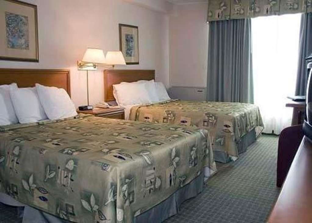 Four Points By Sheraton Toronto Airport East Bilik gambar